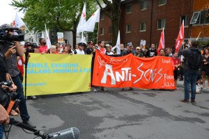 Marche des travailleurs ici au Québec.